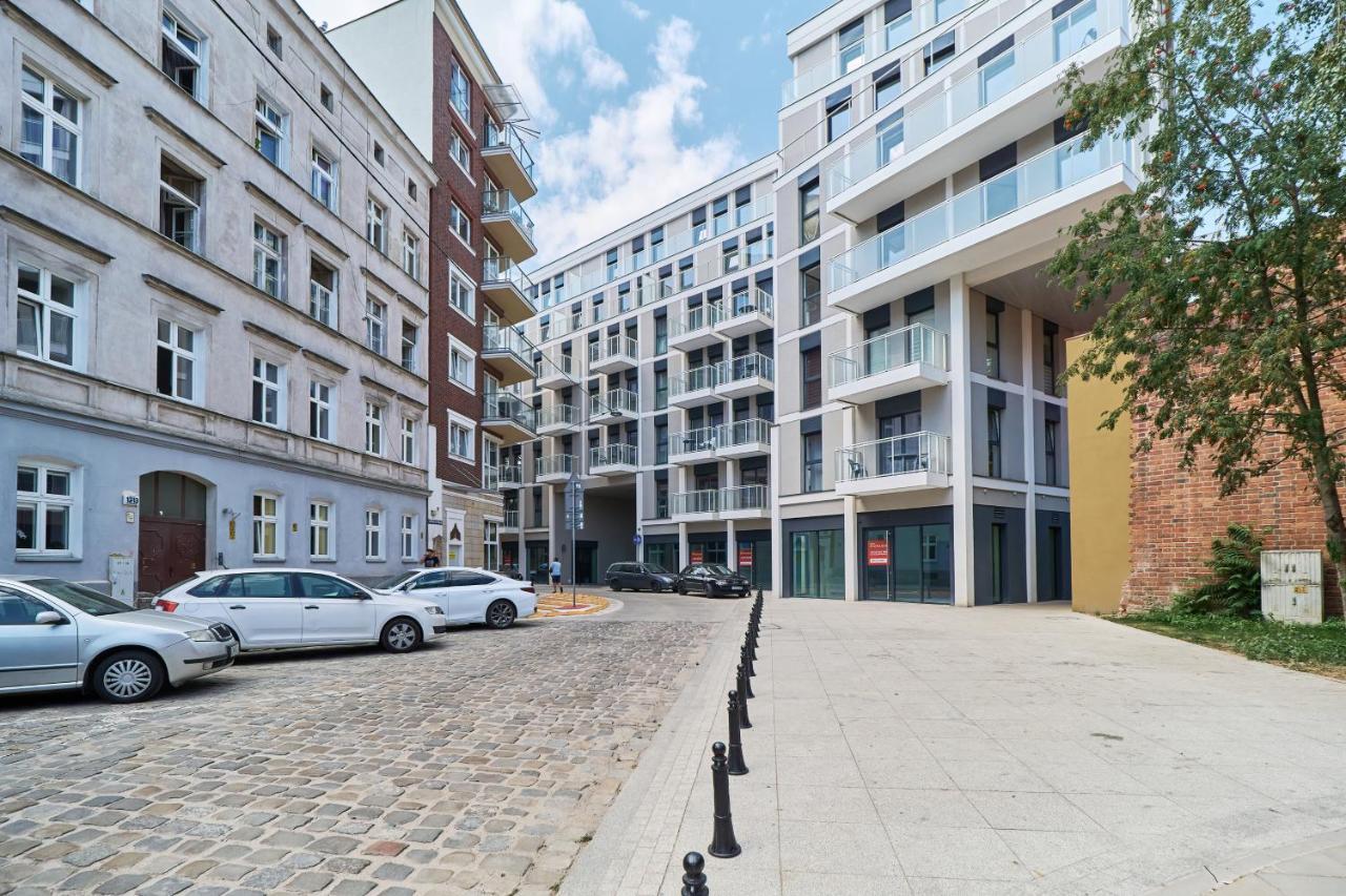 Apartments Wroclaw Jana Pawla II With Free Parking Wroclaw By Noclegi Renters Bagian luar foto