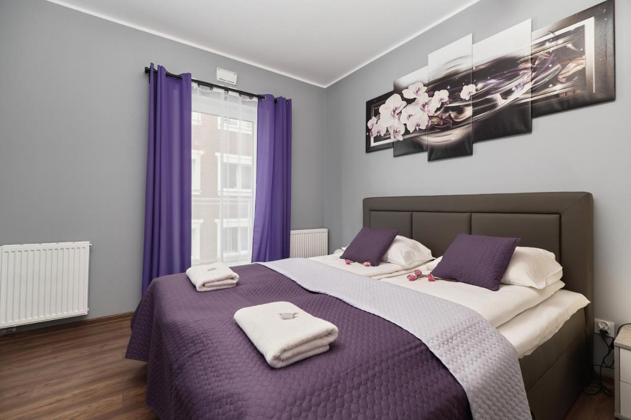 Apartments Wroclaw Jana Pawla II With Free Parking Wroclaw By Noclegi Renters Bagian luar foto