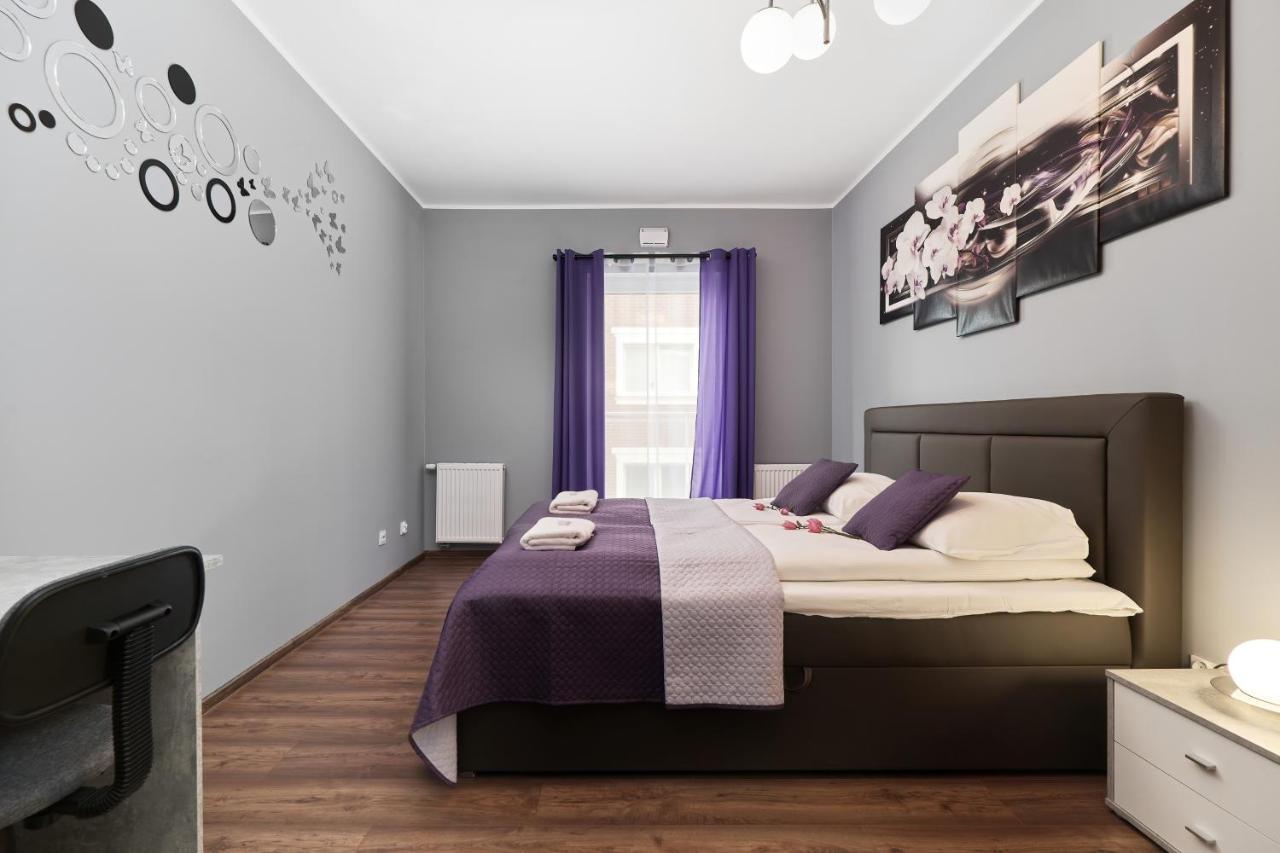 Apartments Wroclaw Jana Pawla II With Free Parking Wroclaw By Noclegi Renters Bagian luar foto